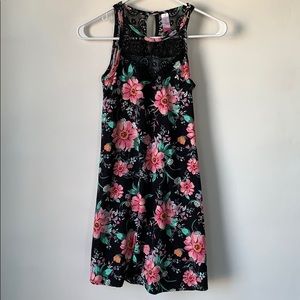🌺 Size XS Floral Dress 🌺